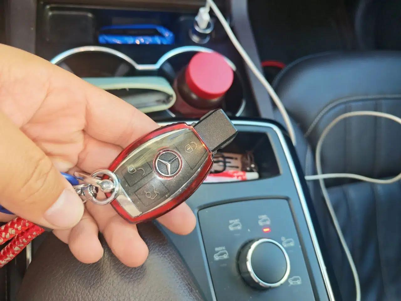Mercedes-Benz GLE 2017 GLE 320 4MATIC Luxury Model — миниатюра 9