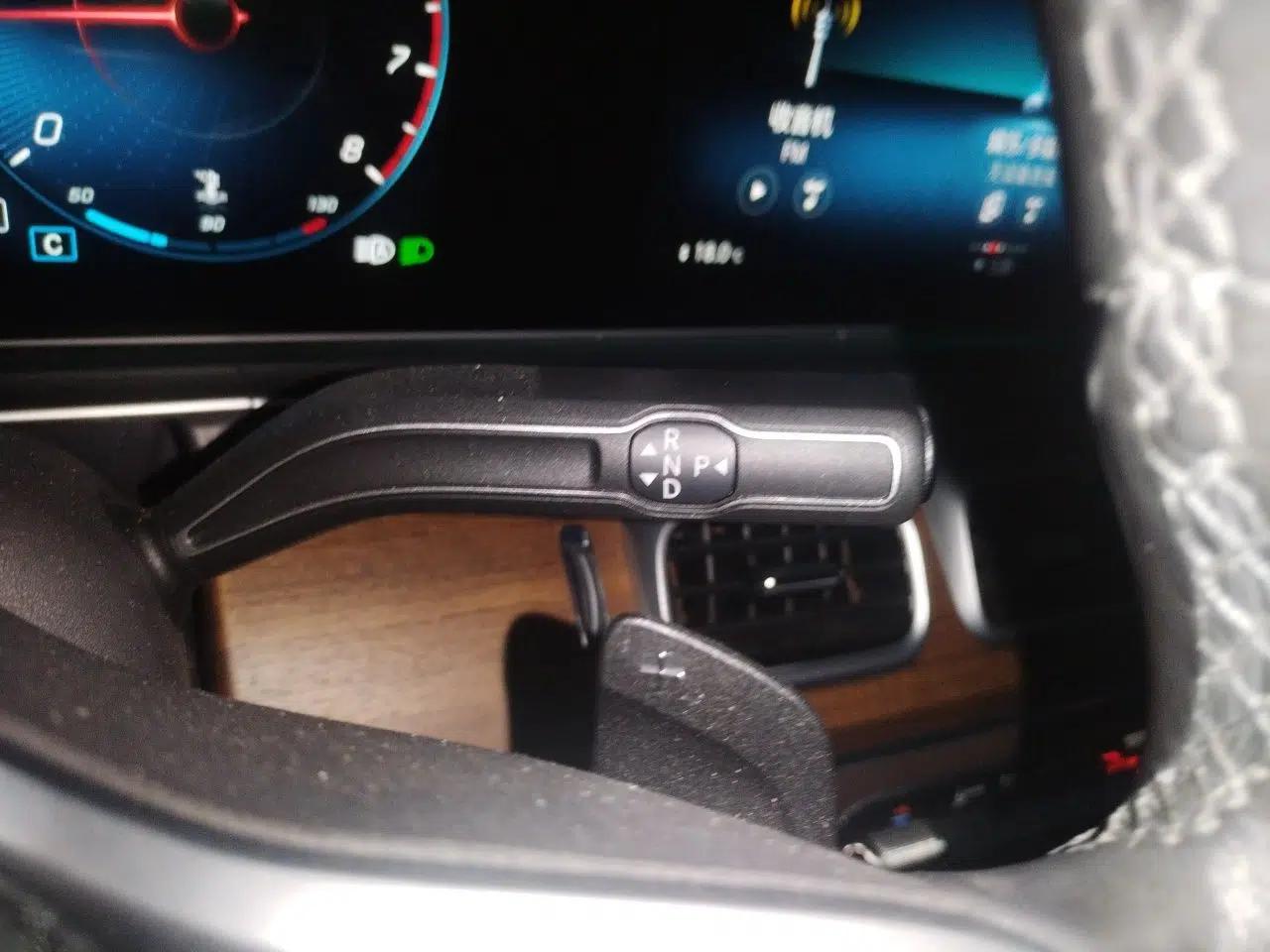 Mercedes-Benz GLE 2021 GLE 350 4MATIC Luxury Model — миниатюра 15