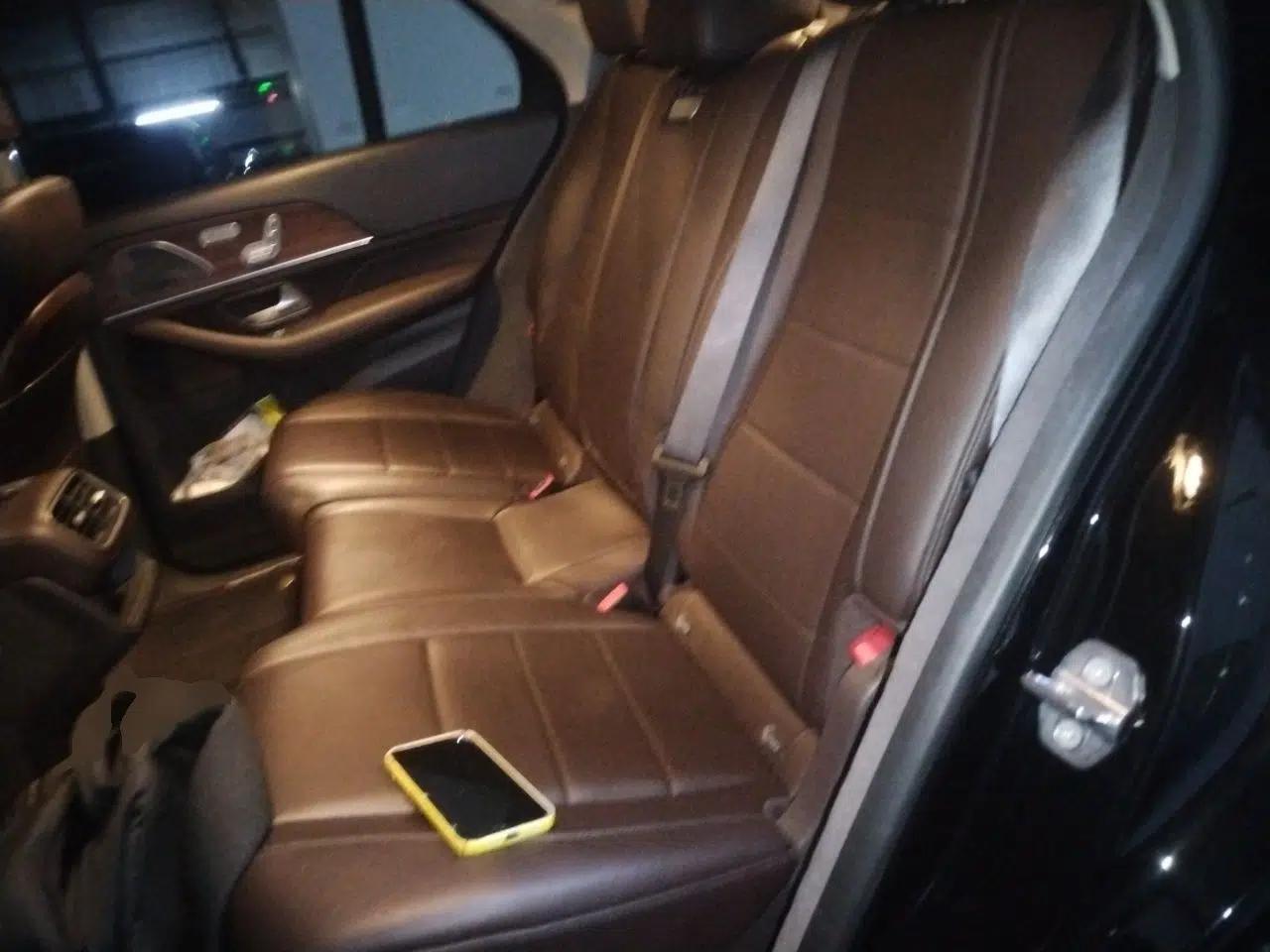 Mercedes-Benz GLE 2021 GLE 350 4MATIC Luxury Model — миниатюра 18