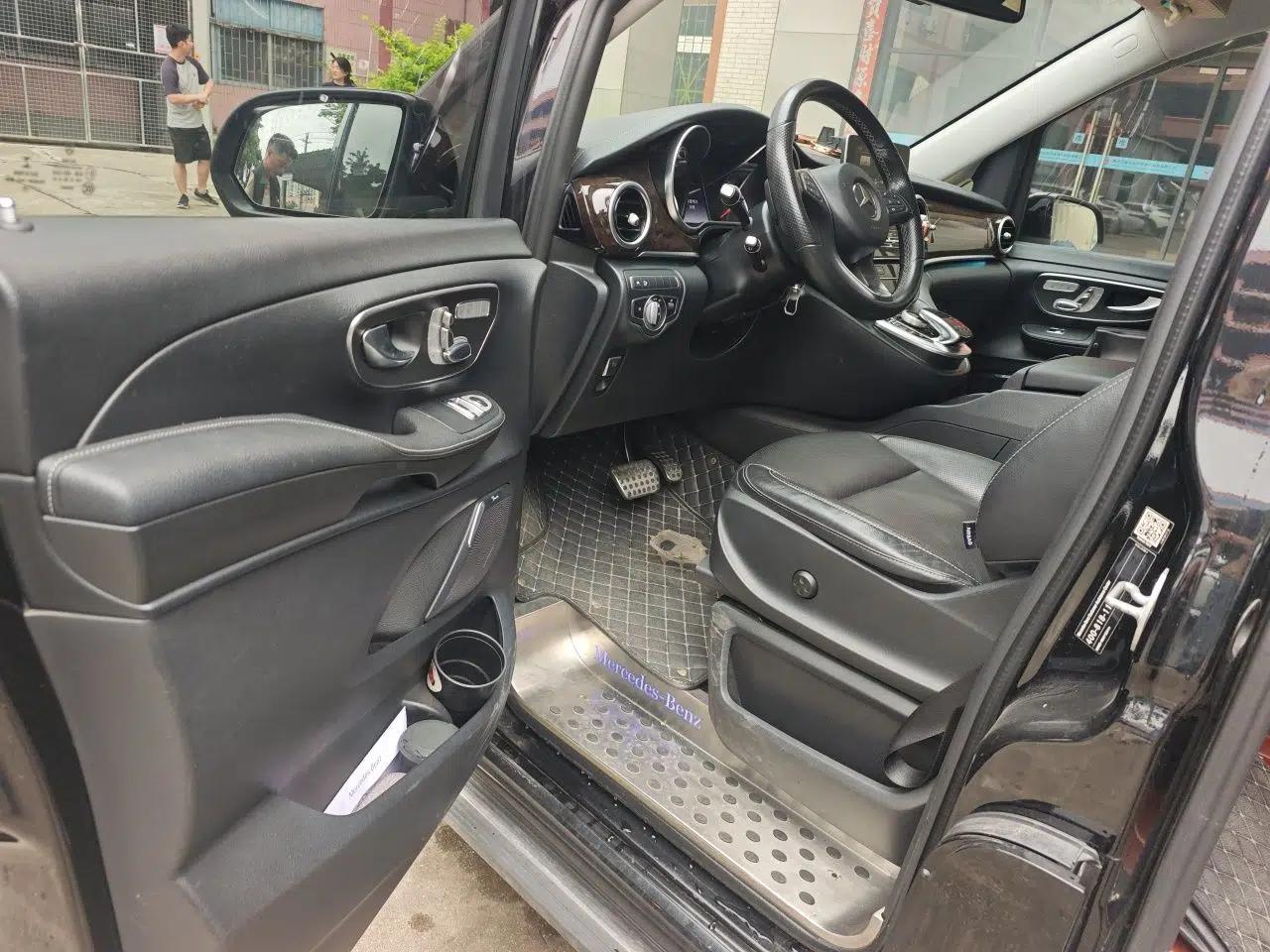 Mercedes-Benz V-Class 2018 V 260 Prestige Edition China VI — миниатюра 19
