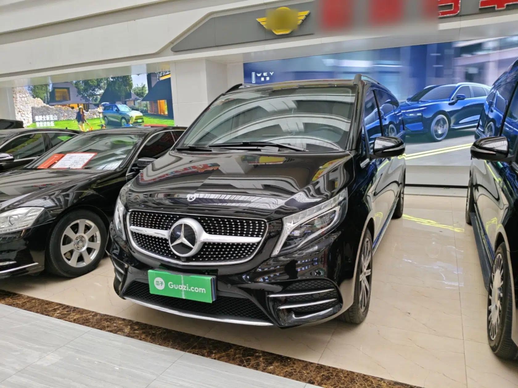 Mercedes-Benz V-Class 2021 V 260 L Long-wheelbase Luxury Edition — миниатюра 1