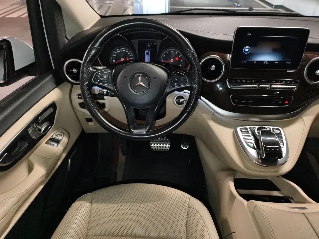 Mercedes-Benz V-Class 2018 V 260 Prestige Edition China VI — миниатюра 11