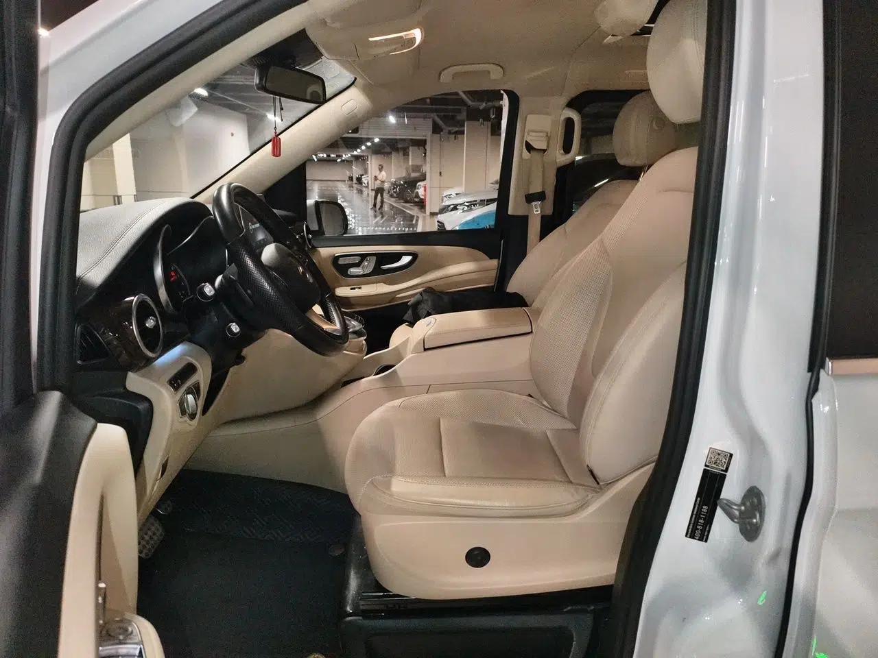 Mercedes-Benz V-Class 2018 V 260 Prestige Edition China VI — миниатюра 16