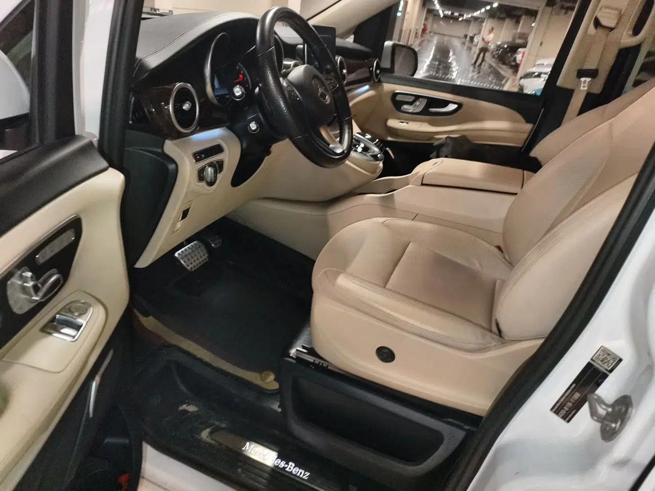 Mercedes-Benz V-Class 2018 V 260 Prestige Edition China VI — миниатюра 17
