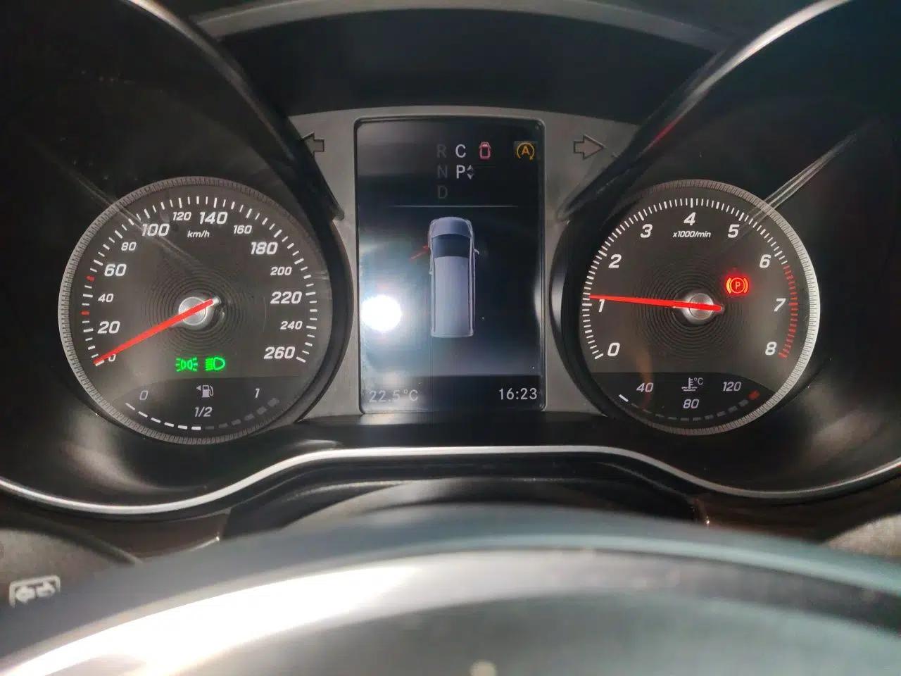 Mercedes-Benz V-Class 2018 V 260 Avantgarde Edition China VI — миниатюра 12