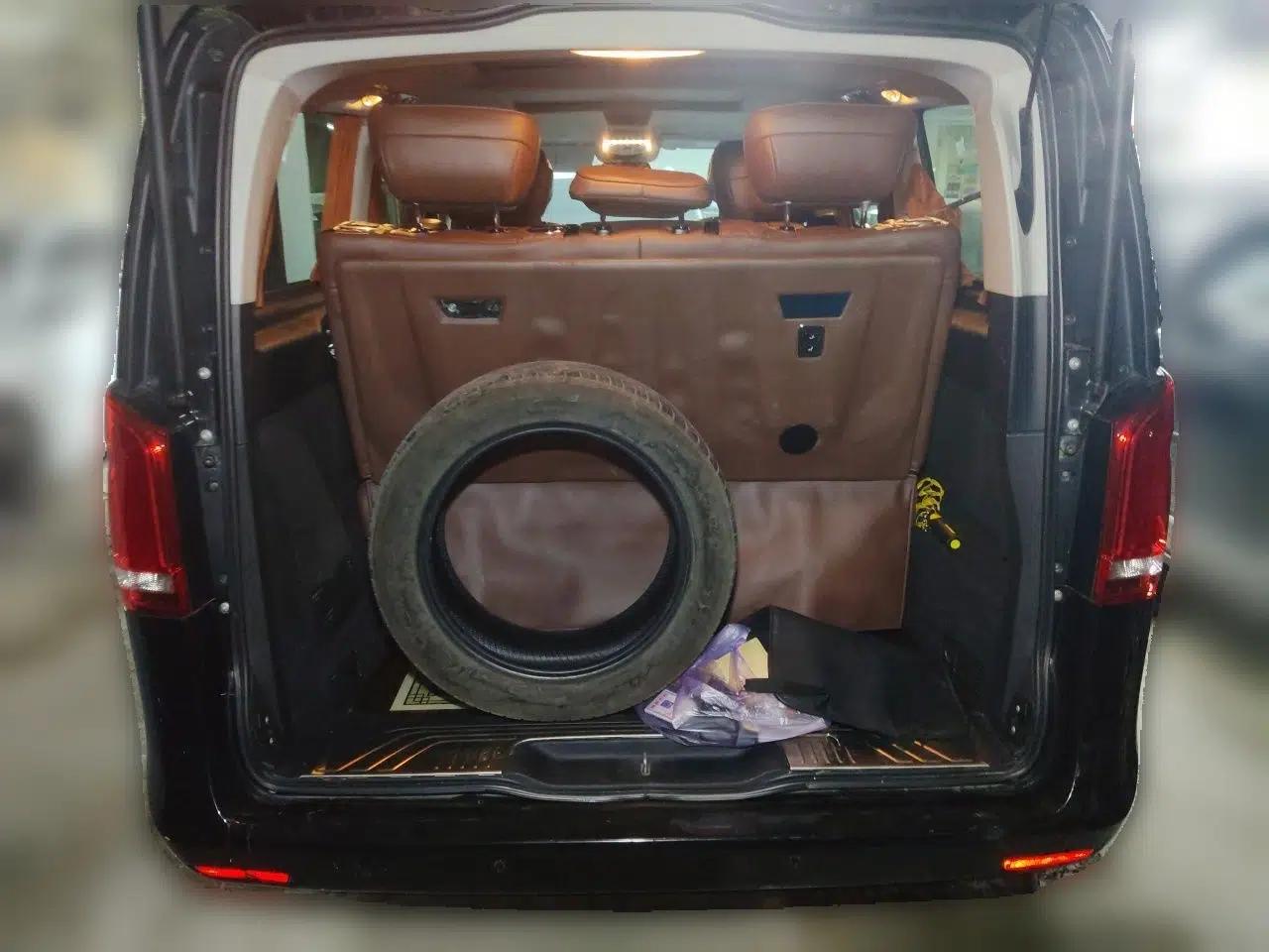 Mercedes-Benz V-Class 2018 V 260 Avantgarde Edition China VI — миниатюра 20