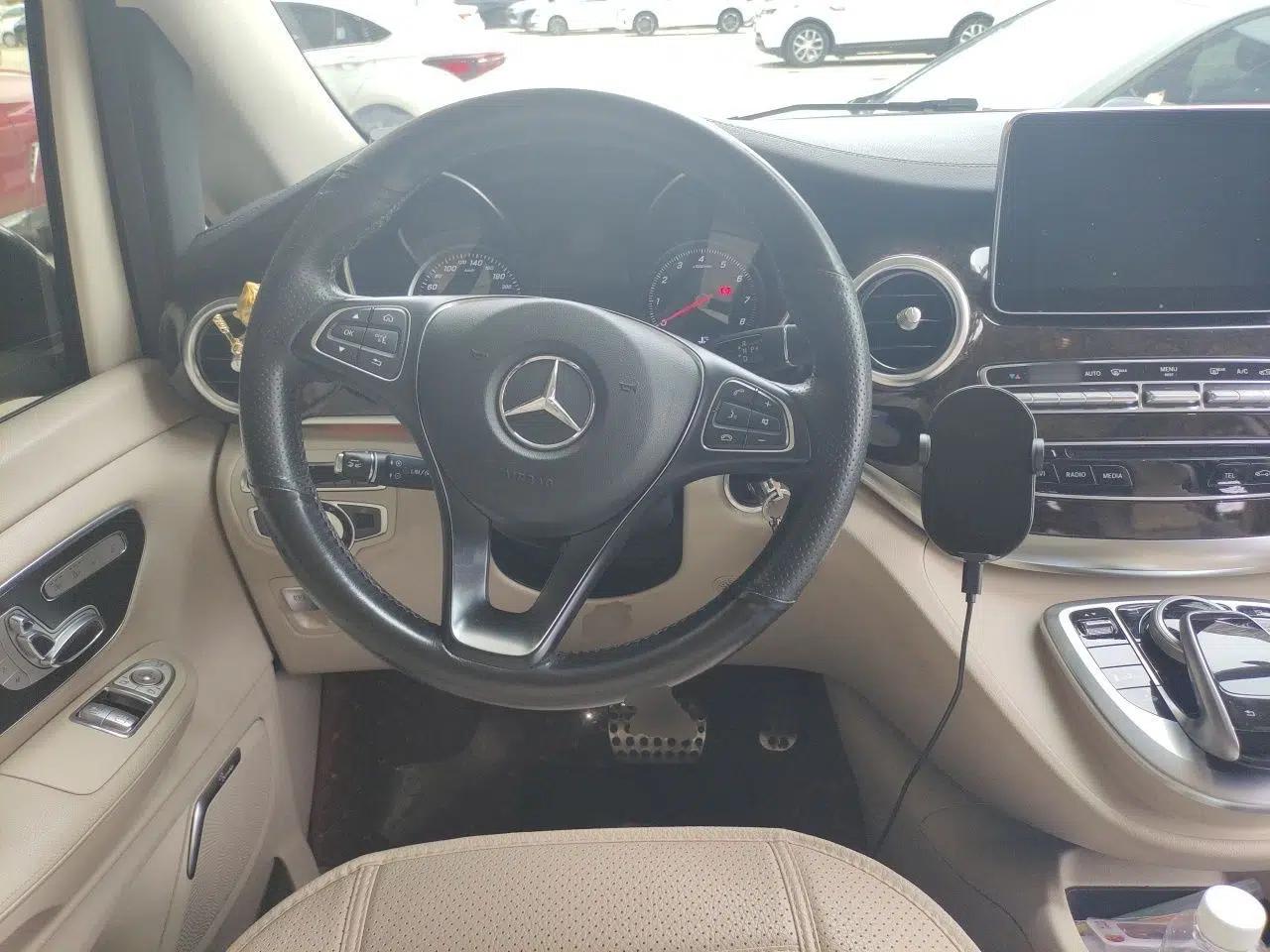 Mercedes-Benz V-Class 2016 V 260 Prestige Edition — миниатюра 11