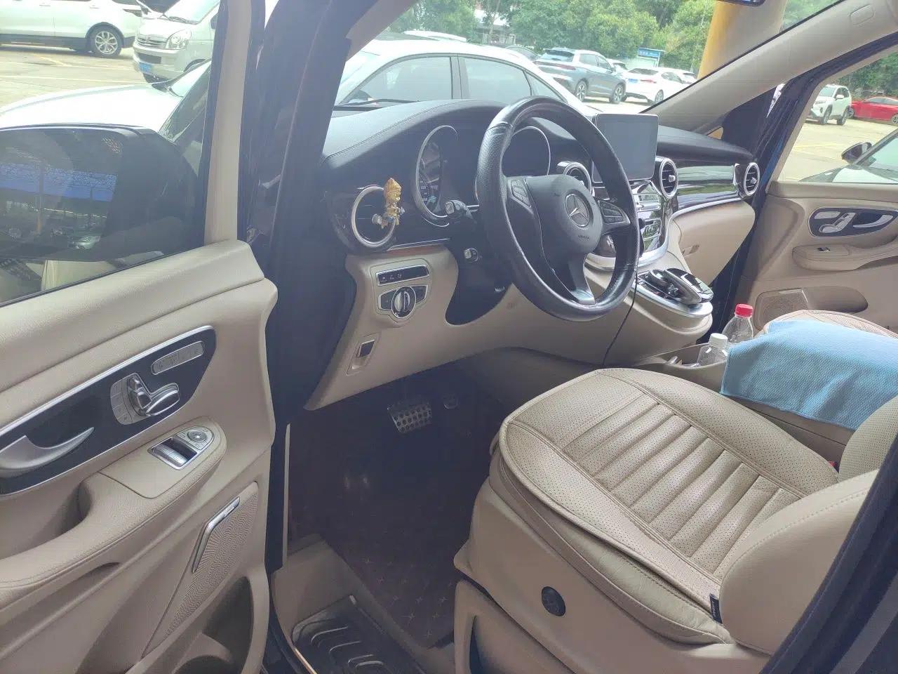 Mercedes-Benz V-Class 2016 V 260 Prestige Edition — миниатюра 17