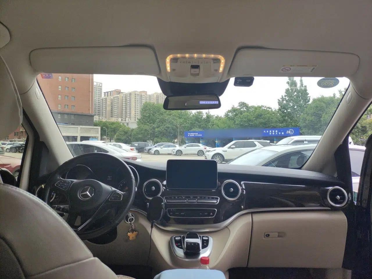 Mercedes-Benz V-Class 2016 V 260 Prestige Edition — миниатюра 19