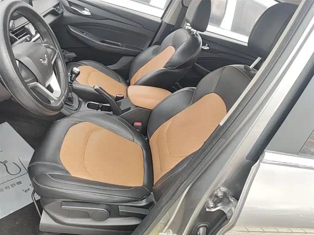 Wuling Hongguang S3 2018 1.5T Manual Comfort Model (National V Emission Standard) — миниатюра 15