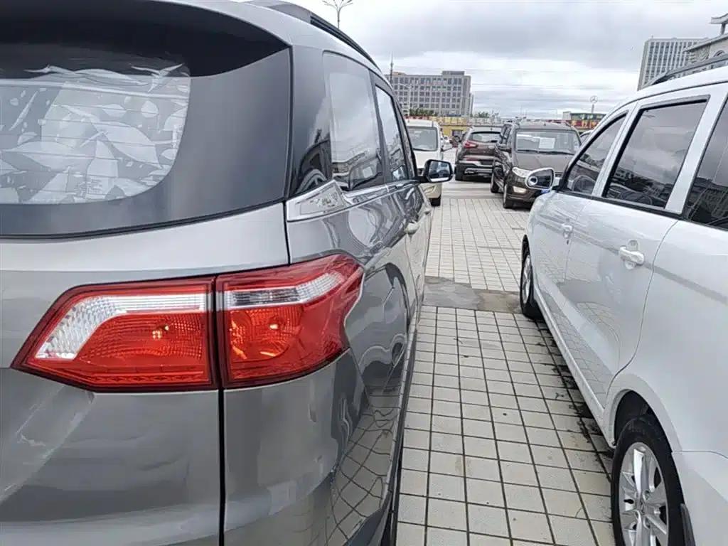 Wuling Hongguang S3 2018 1.5T Manual Comfort Model (National V Emission Standard) — миниатюра 8