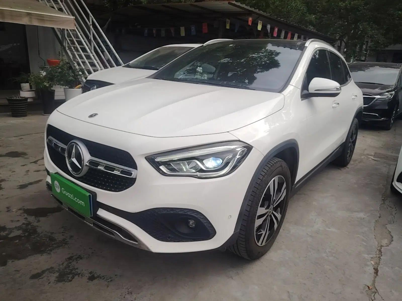 Mercedes-Benz GLA 2020 GLA 180 — миниатюра 1