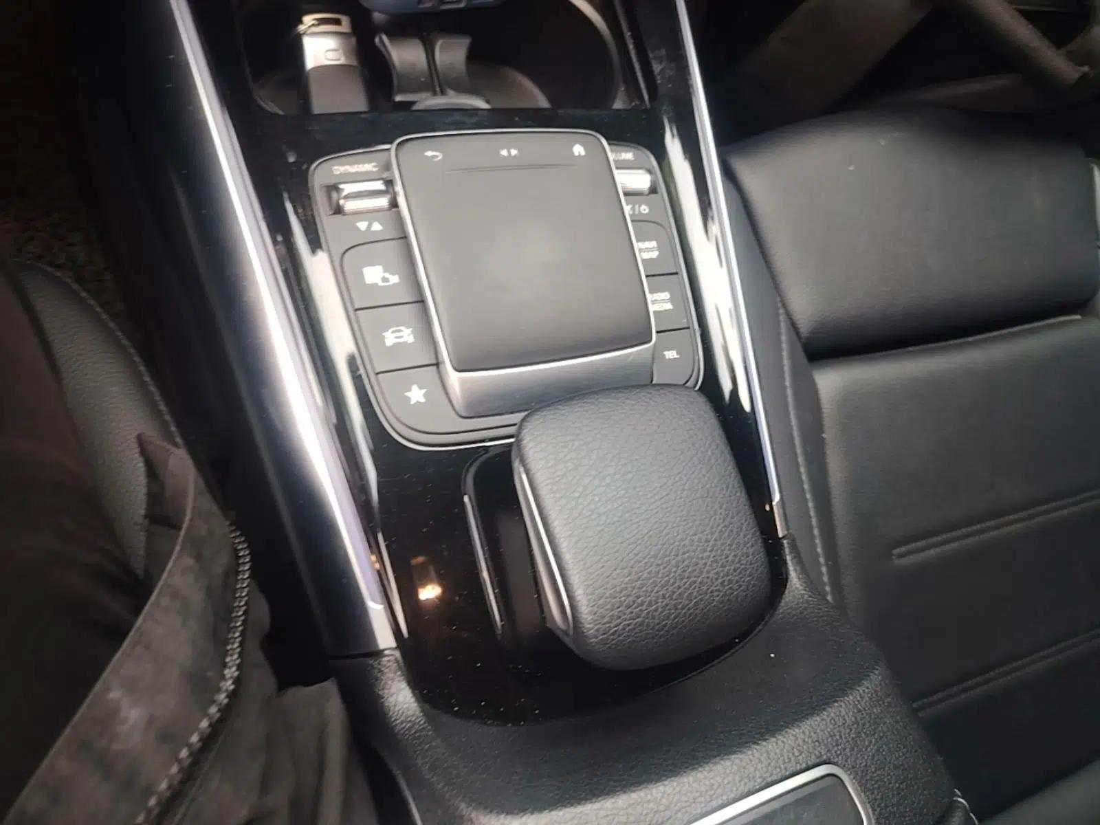 Mercedes-Benz GLA 2020 GLA 180 — миниатюра 16