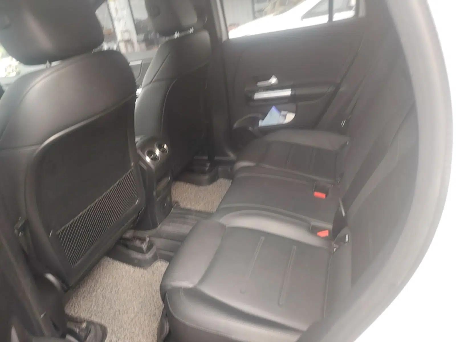 Mercedes-Benz GLA 2020 GLA 180 — миниатюра 19