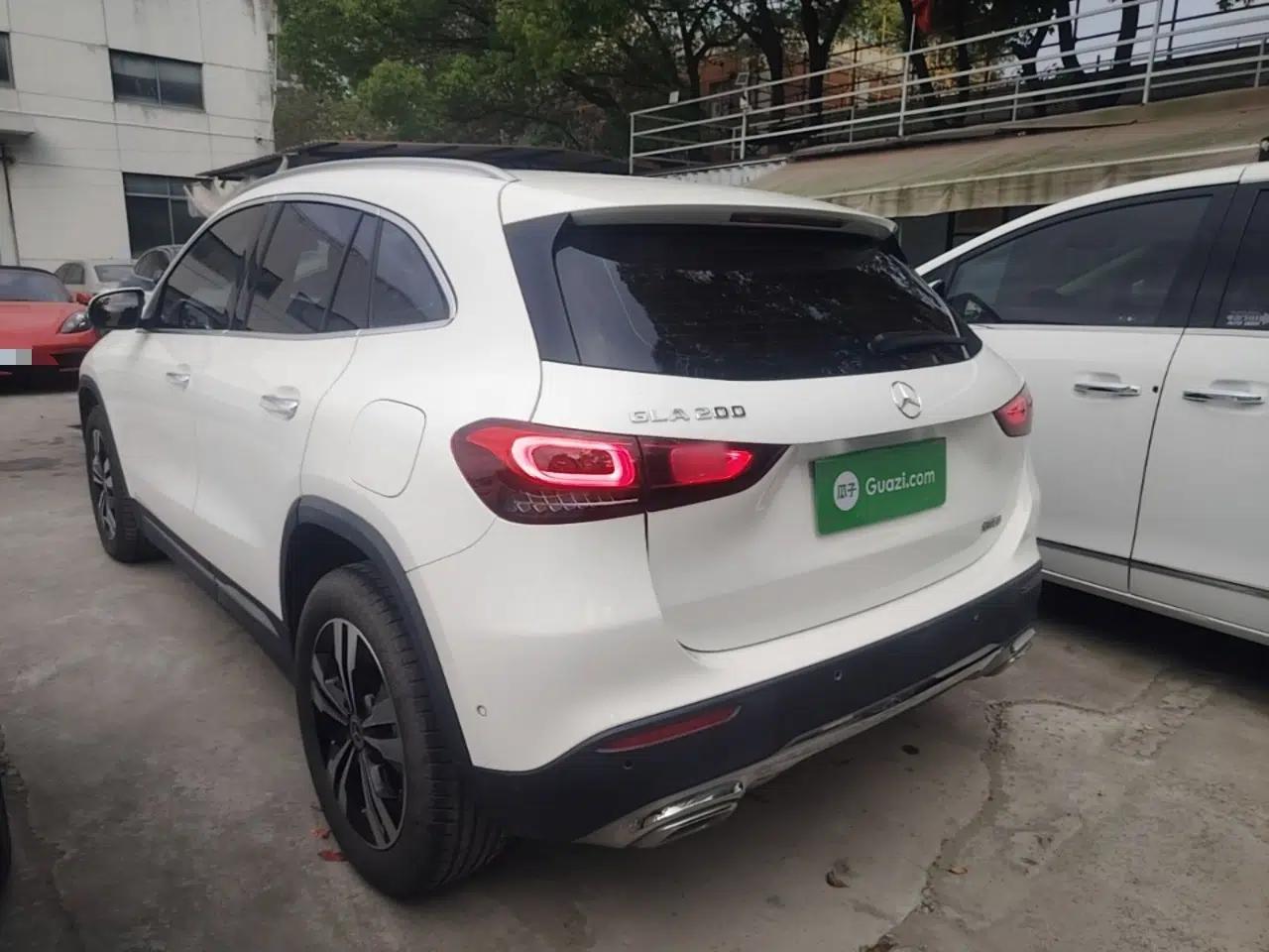 Mercedes-Benz GLA 2020 GLA 180 — миниатюра 7