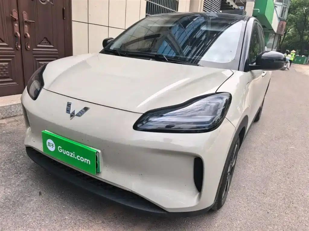 Wuling Bingo PLUS 2024 Model 330km Five-Seater — миниатюра 1