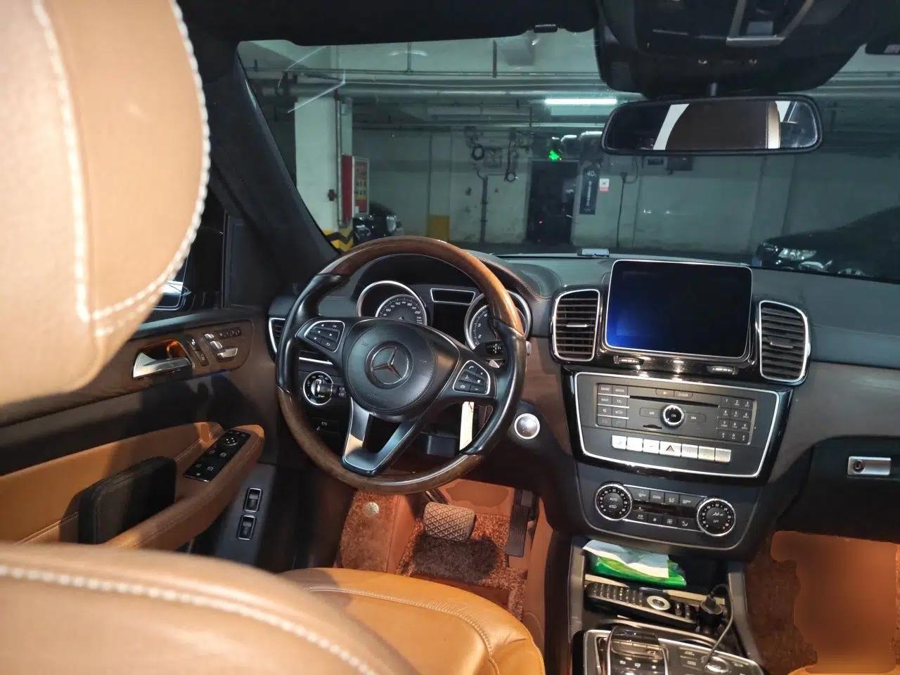 Mercedes-Benz GLS 2016 GLS 400 4MATIC Luxury Model — миниатюра 11