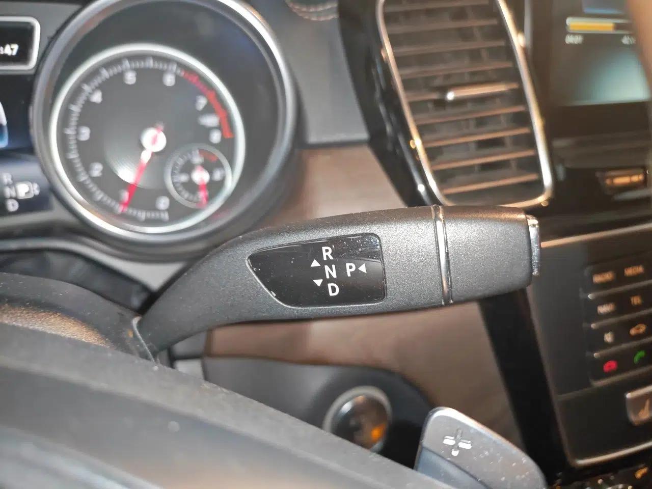 Mercedes-Benz GLS 2016 GLS 400 4MATIC Luxury Model — миниатюра 15