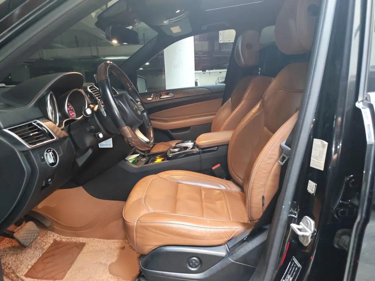 Mercedes-Benz GLS 2016 GLS 400 4MATIC Luxury Model — миниатюра 16