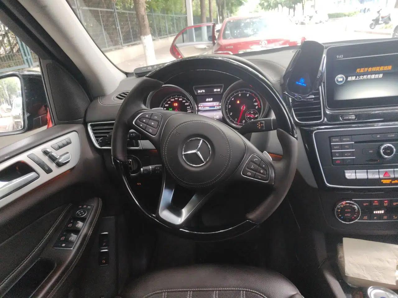 Mercedes-Benz GLS 2016 GLS 400 4MATIC Dynamic Model — миниатюра 11