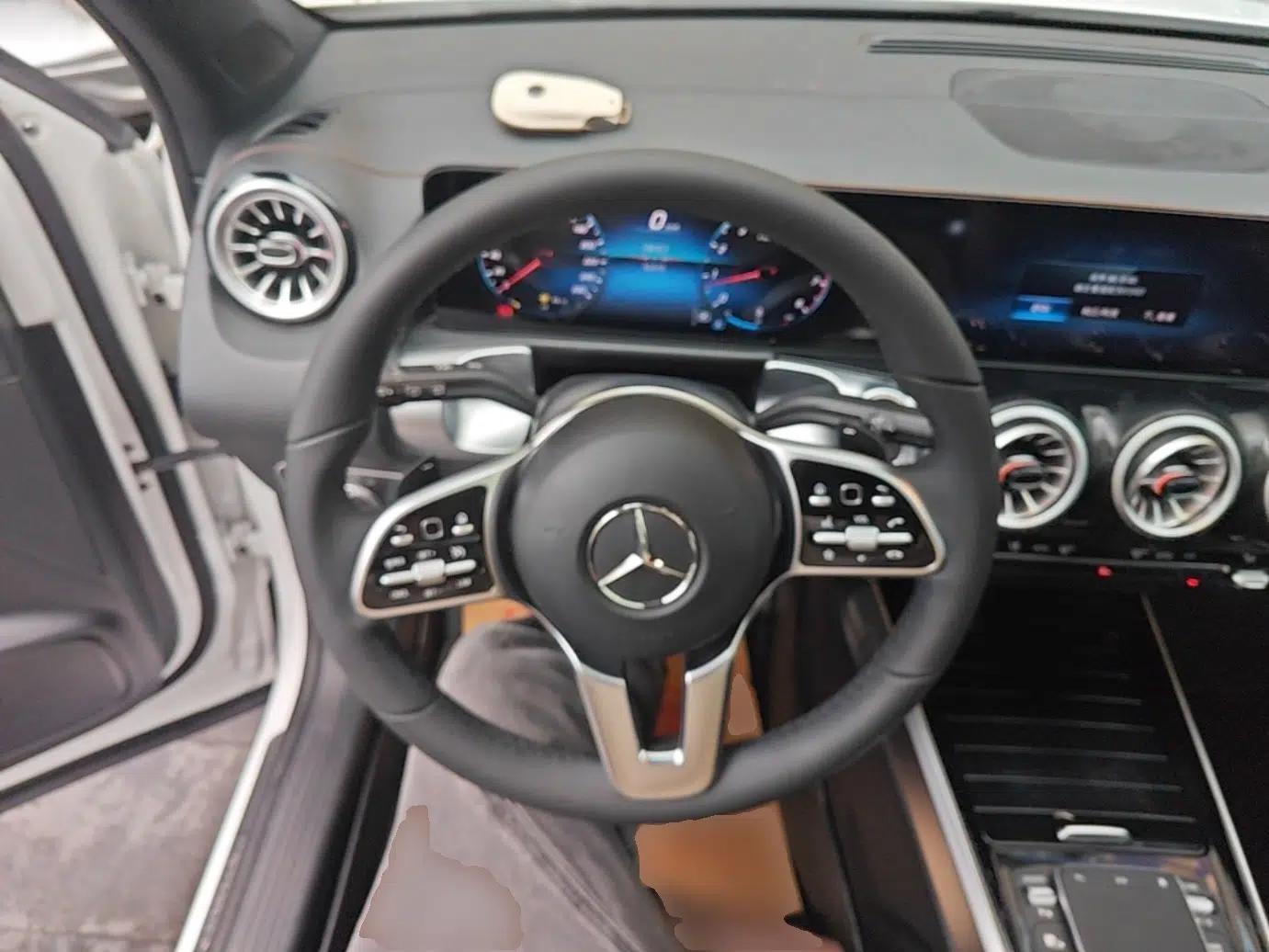 Mercedes-Benz GLB 2022 GLB 220 Dynamic Edition — миниатюра 14