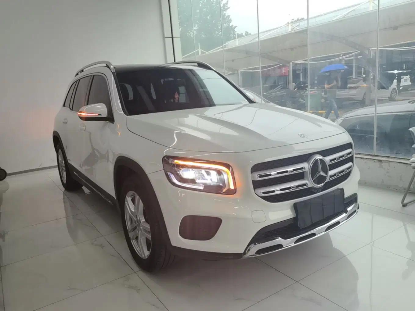 Mercedes-Benz GLB 2022 Second Facelift GLB 200 Dynamic Edition — миниатюра 3