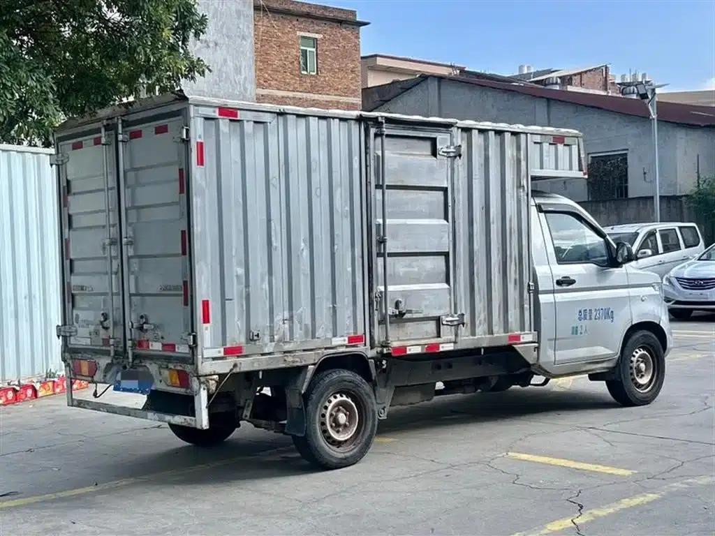 Wuling Rongguang New Card 2019 Model 1.8L Single Cab National VI Emission Standard LJ479Q6 — миниатюра 4