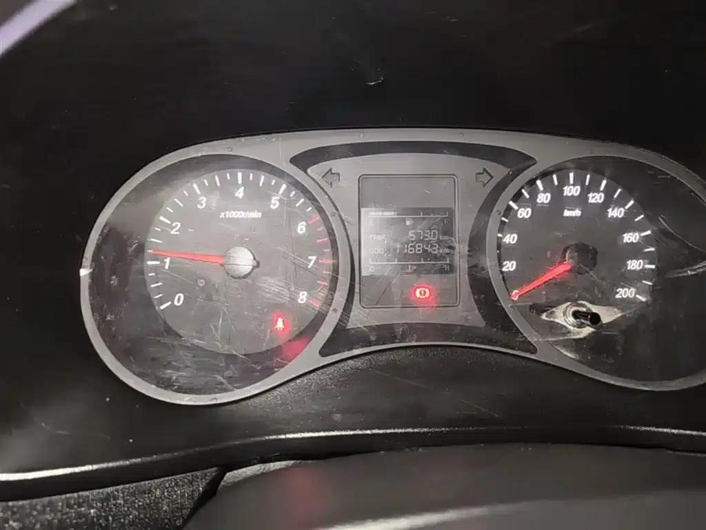 Wuling Hongguang PLUS 2020 1.5L Manual Standard 5-Seater — миниатюра 12