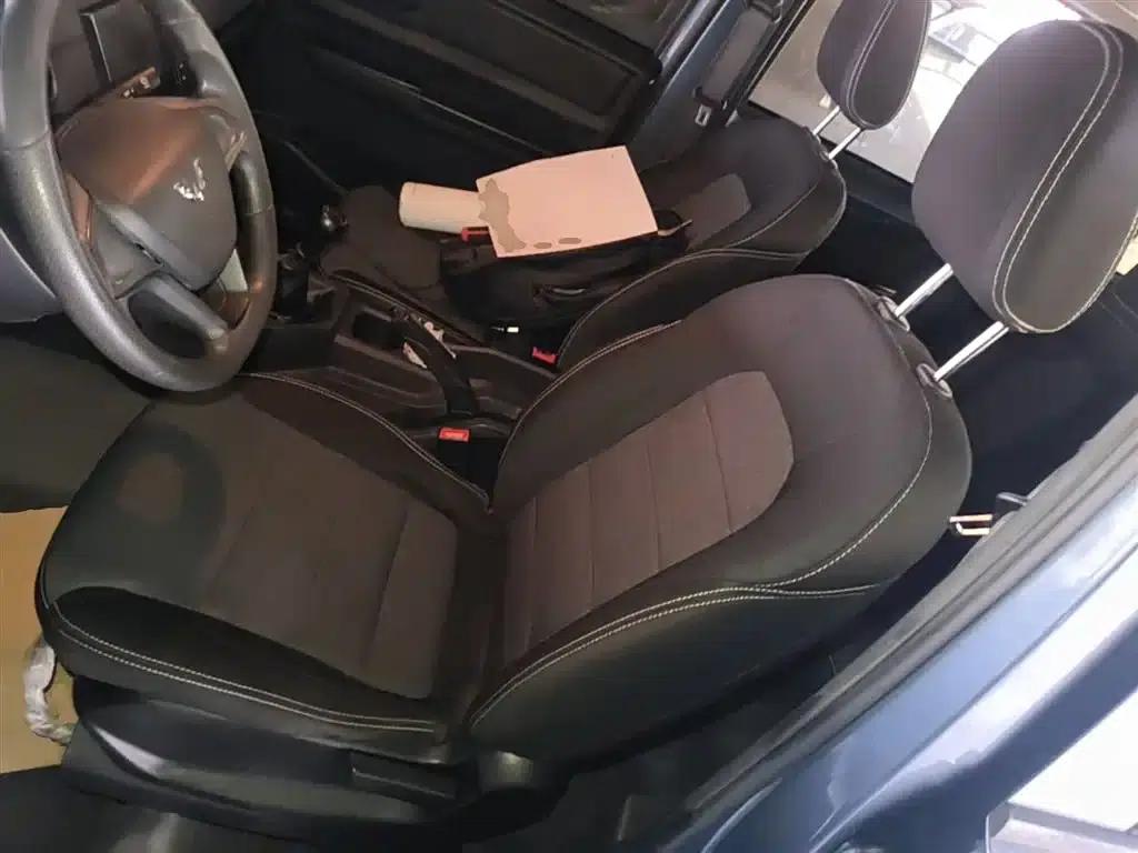 Wuling Hongguang PLUS 2020 1.5L Manual Standard 5-Seater — миниатюра 15