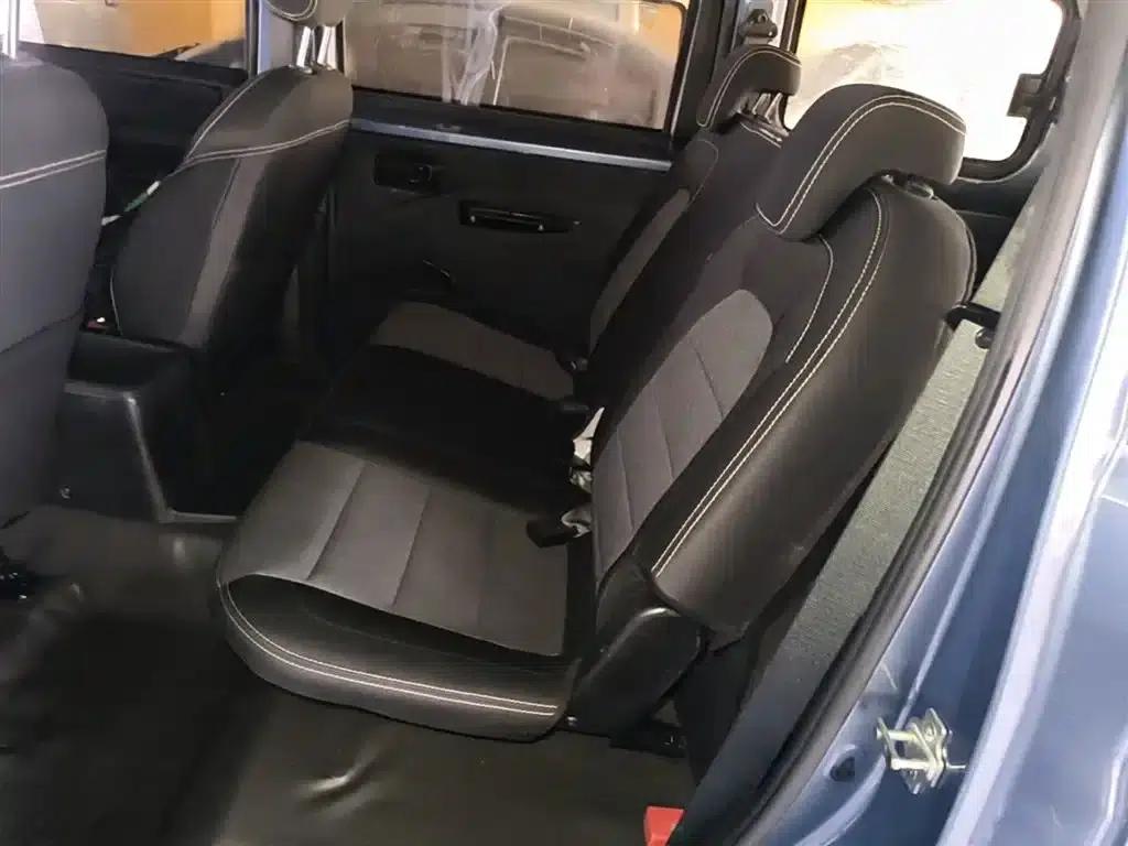 Wuling Hongguang PLUS 2020 1.5L Manual Standard 5-Seater — миниатюра 17