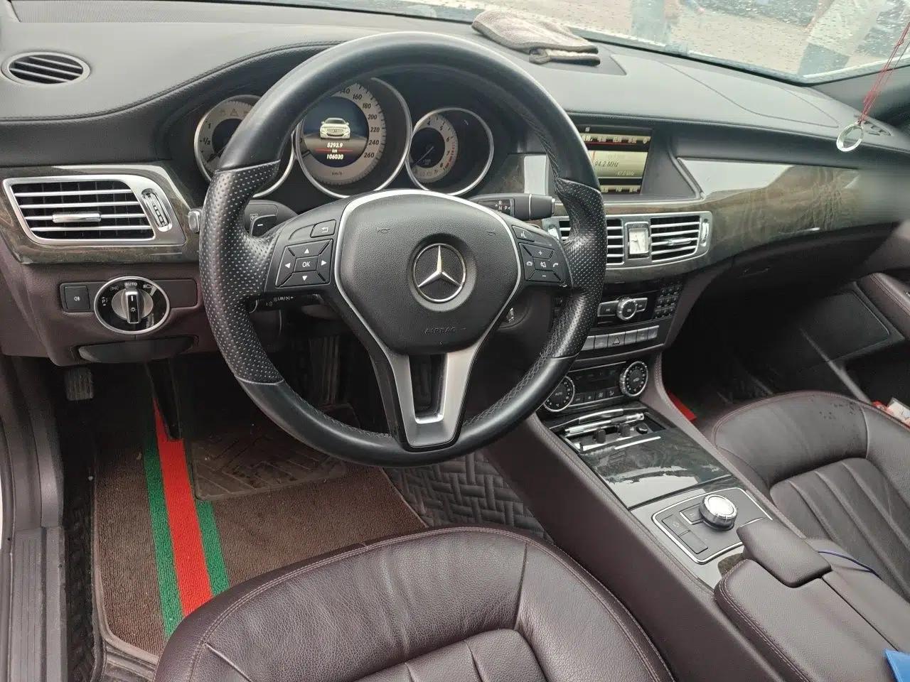 Mercedes-Benz CLS 2012 CLS 300 CGI — миниатюра 10