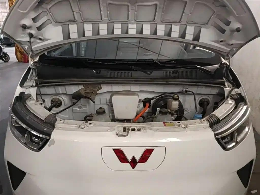 Wuling Yangguang 2024 Model 300km Practical Closed-Window Version 60kW — миниатюра 20