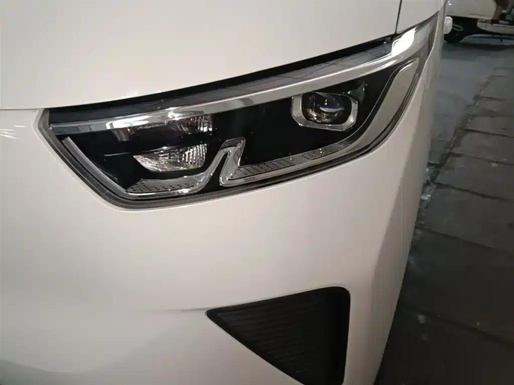 Wuling Yangguang 2024 Model 300km Practical Closed-Window Version 60kW — миниатюра 24