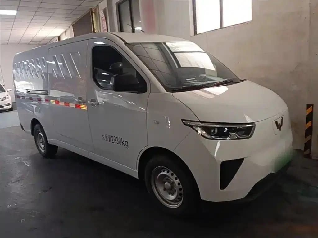 Wuling Yangguang 2024 Model 300km Practical Closed-Window Version 60kW — миниатюра 4
