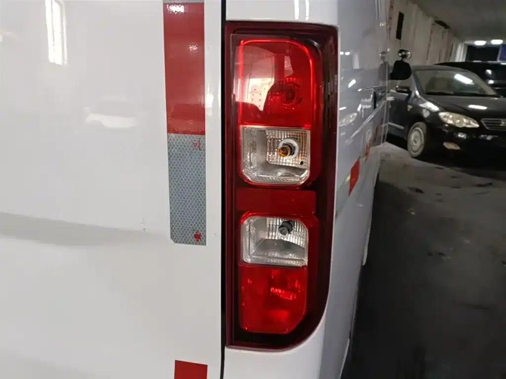 Wuling Yangguang 2024 Model 300km Practical Closed-Window Version 60kW — миниатюра 8