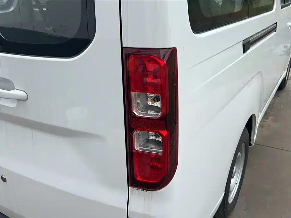 Wuling Yangguang 2024 Model 300km Comfort Bus Version 75kW — миниатюра 10