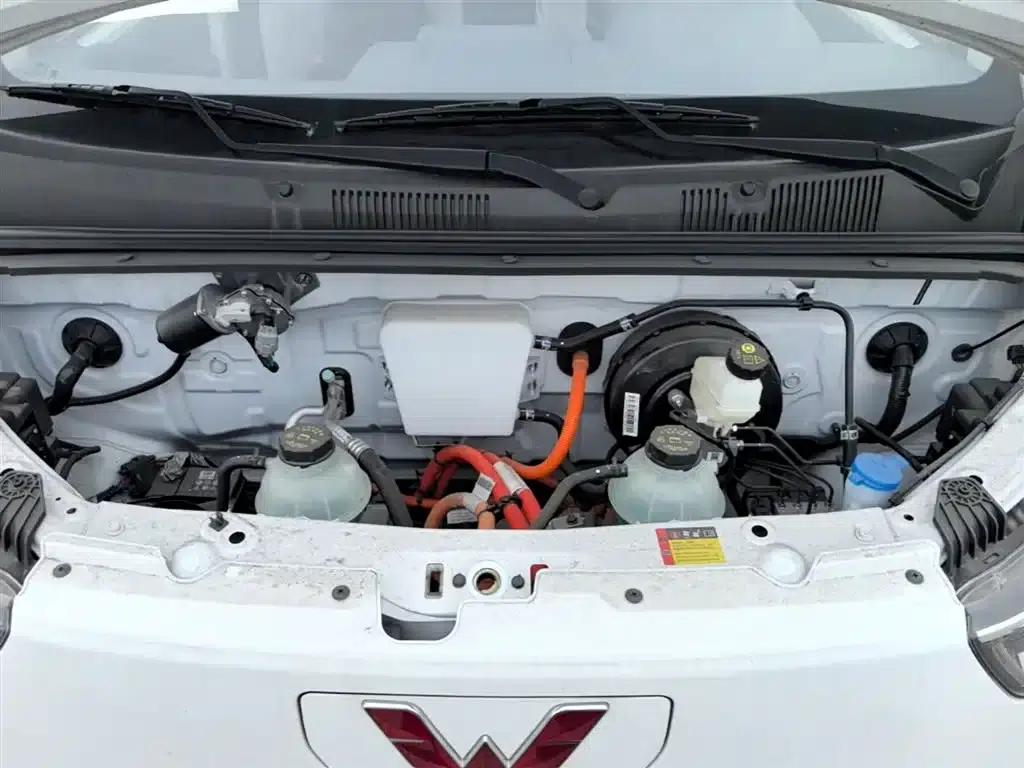 Wuling Yangguang 2024 Model 300km Comfort Bus Version 75kW — миниатюра 20