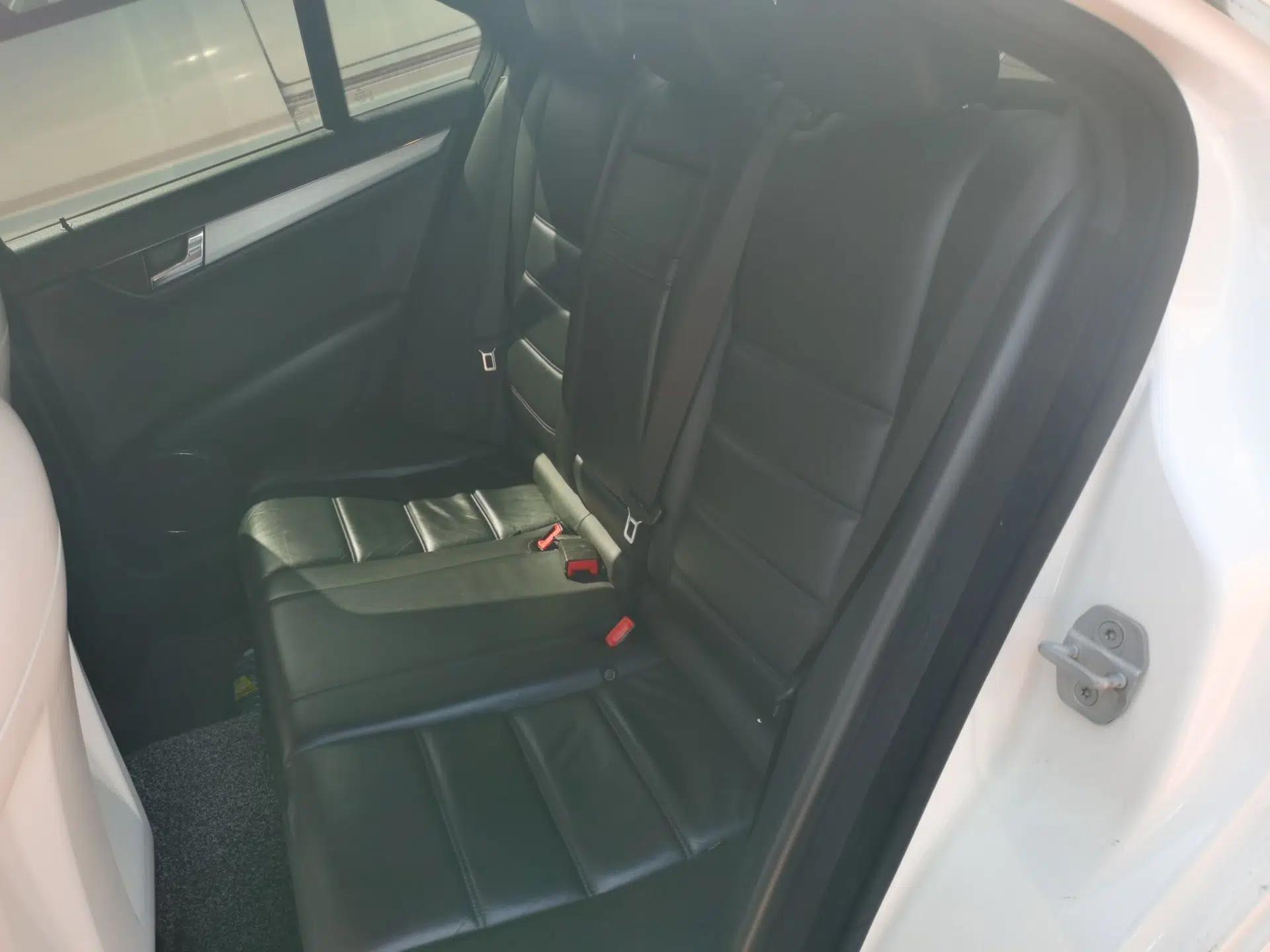 Mercedes-Benz C-Class AMG 2009 AMG C 63 Sport Edition — миниатюра 18