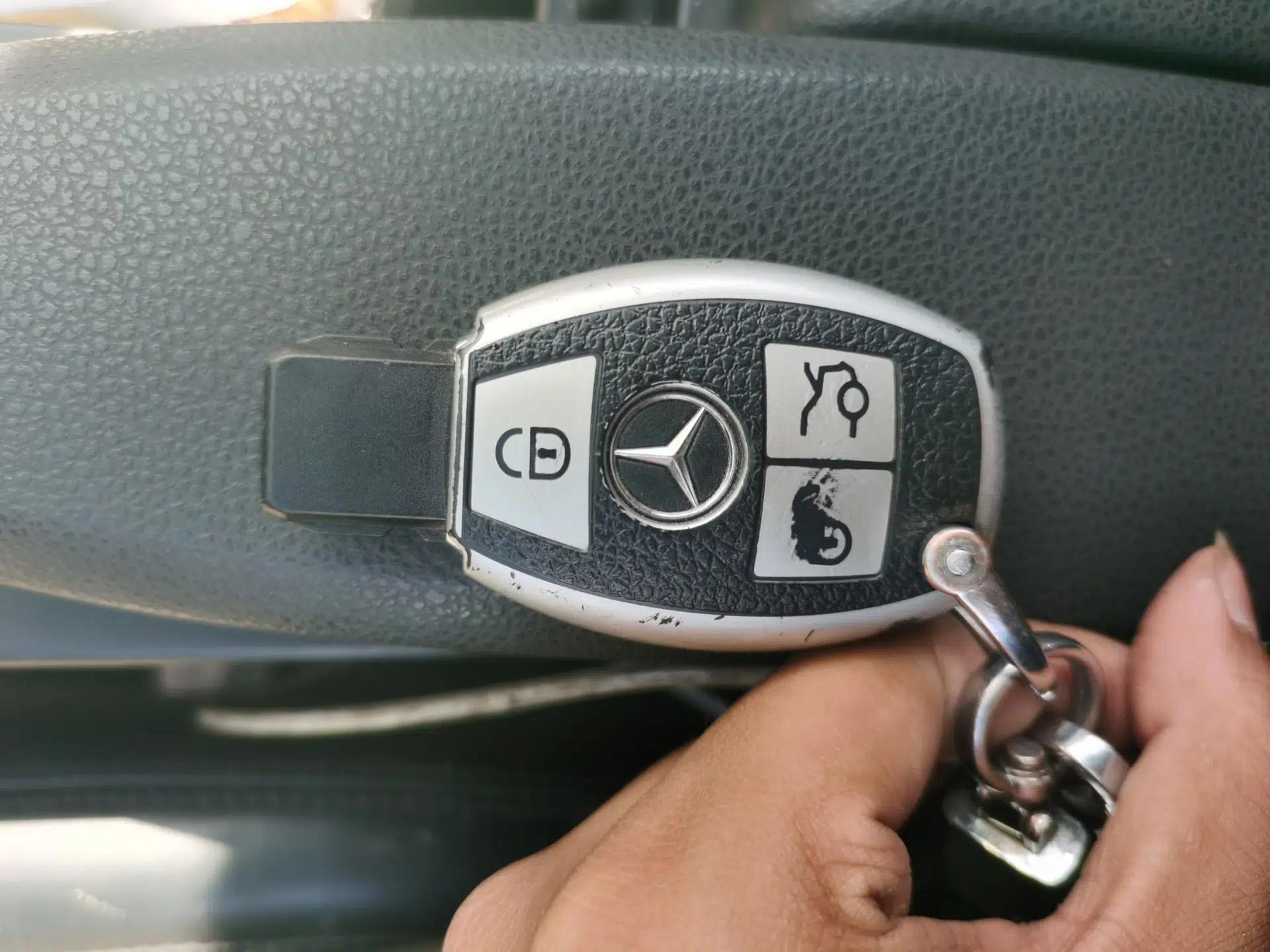 Mercedes-Benz C-Class AMG 2009 AMG C 63 Sport Edition — миниатюра 9