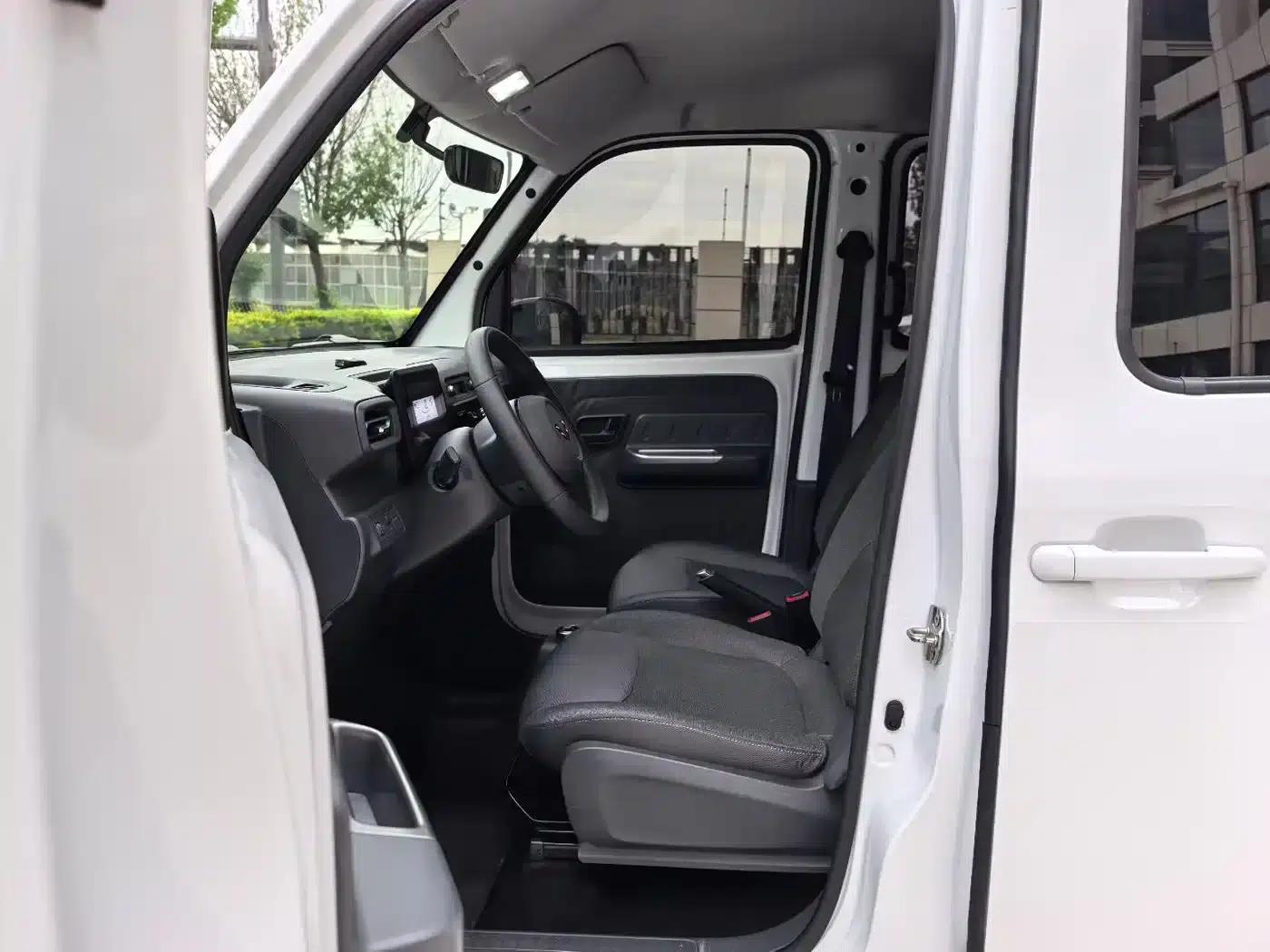 Wuling Sunshine New Energy 2025 Model 201km Standard Edition — миниатюра 4