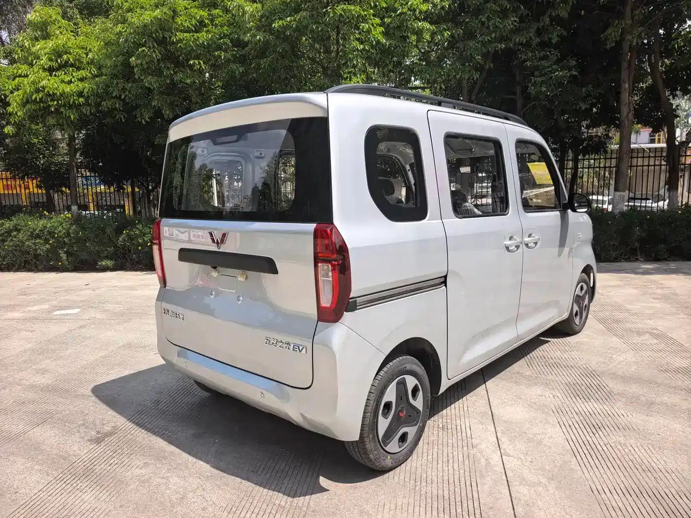 Wuling Sunshine New Energy 2025 Model 305km/h Progressive Edition — миниатюра 11