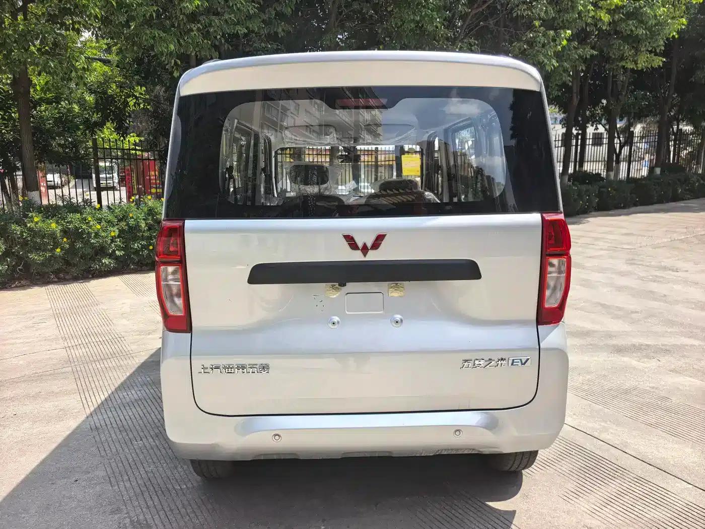 Wuling Sunshine New Energy 2025 Model 305km/h Progressive Edition — миниатюра 10
