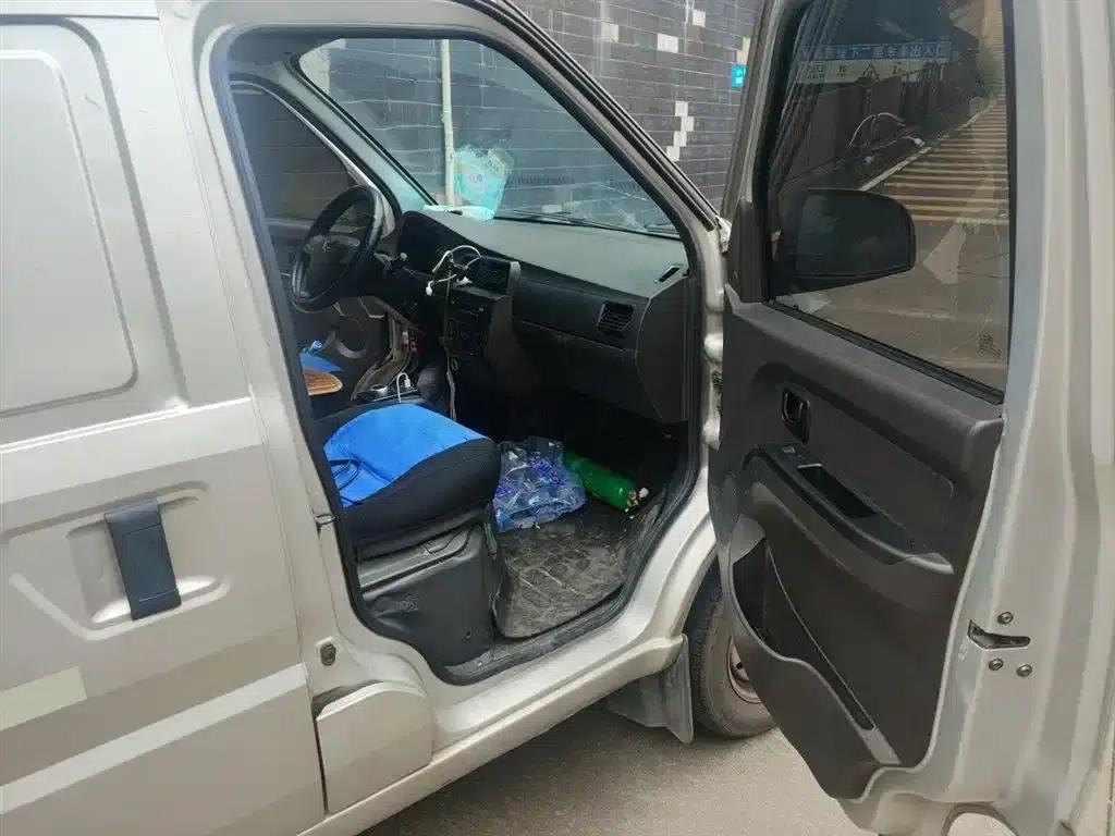 Wuling EV50 2021 model van logistics vehicle with Huishitong Ningde 41.86kWh Liuji electronic control system. — миниатюра 20