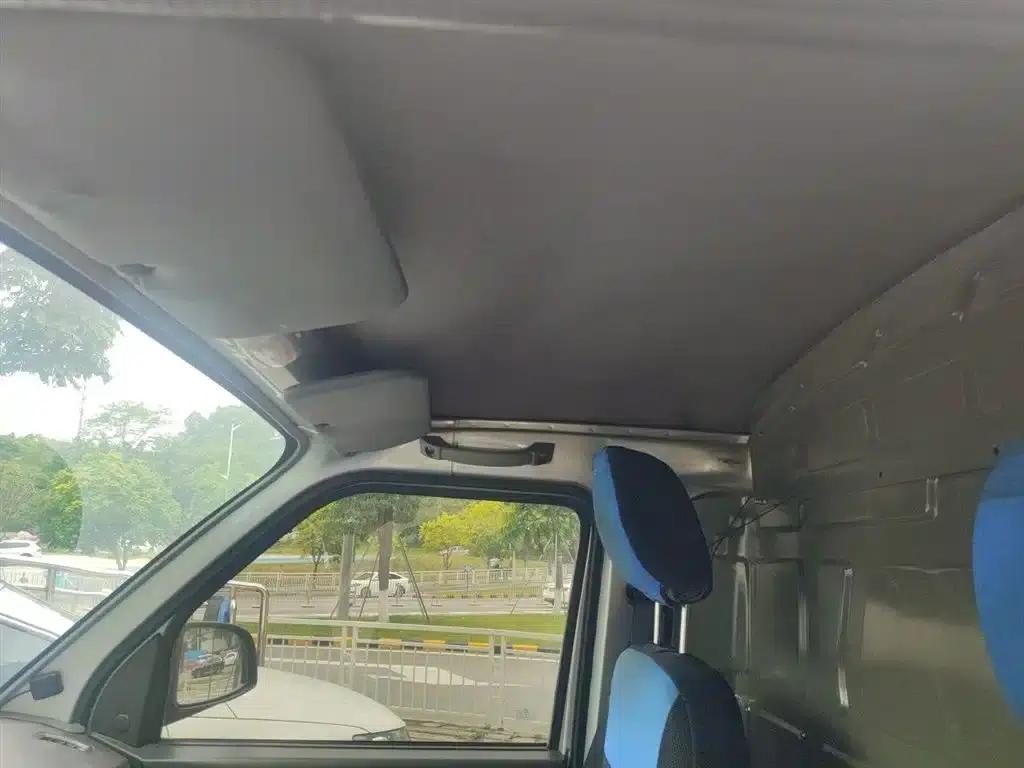 Wuling EV50 2021 model van logistics vehicle with Huishitong Ningde 41.86kWh Liuji electronic control system. — миниатюра 9