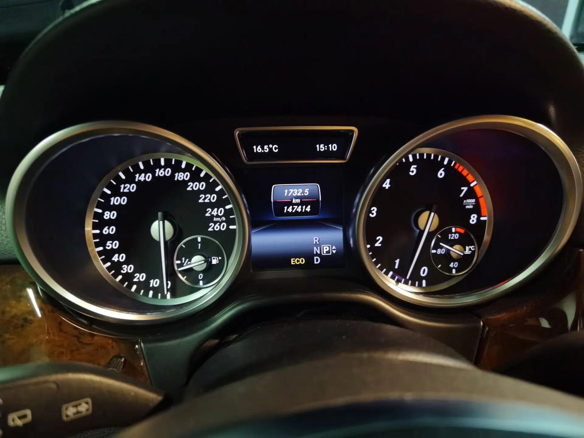 Mercedes-Benz M-Class 2014 ML 400 4MATIC Luxury Model — миниатюра 12