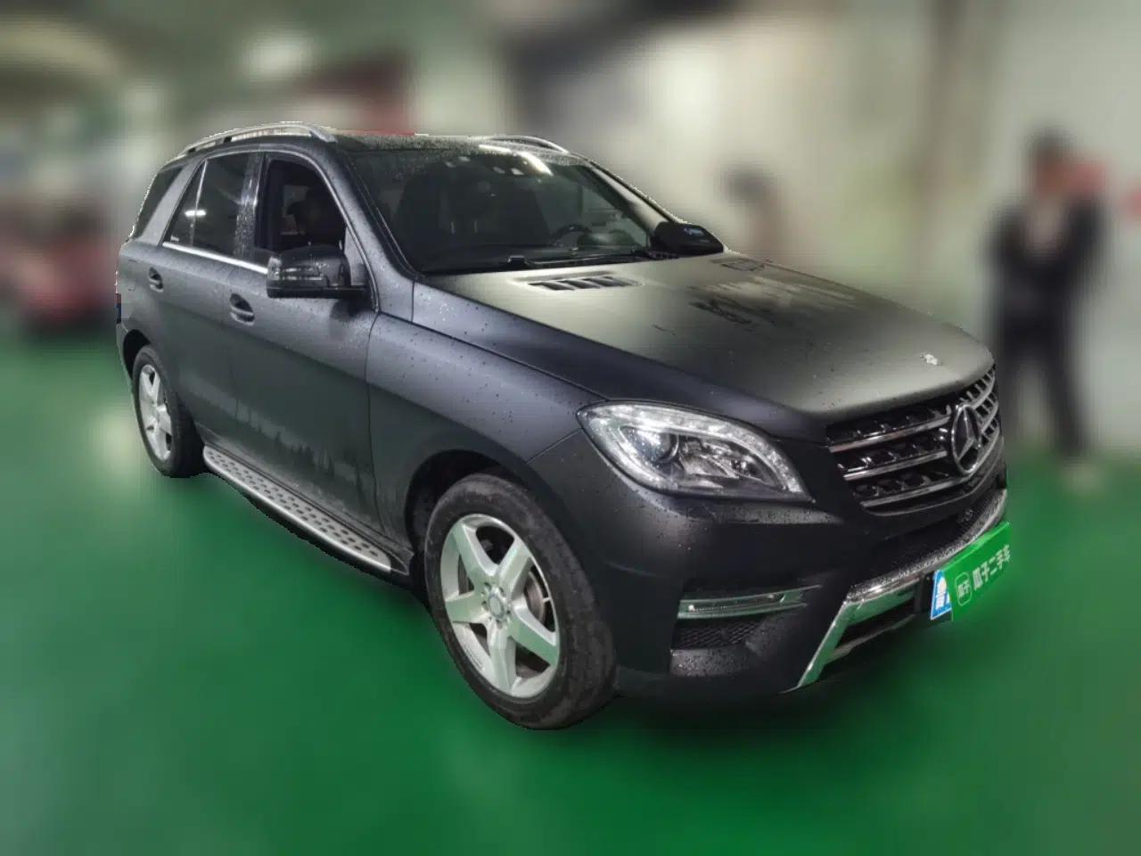 Mercedes-Benz M-Class 2014 ML 400 4MATIC Luxury Model — миниатюра 3
