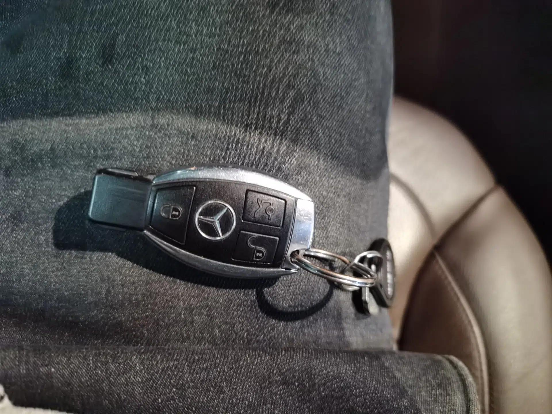 Mercedes-Benz M-Class 2014 ML 400 4MATIC Luxury Model — миниатюра 9