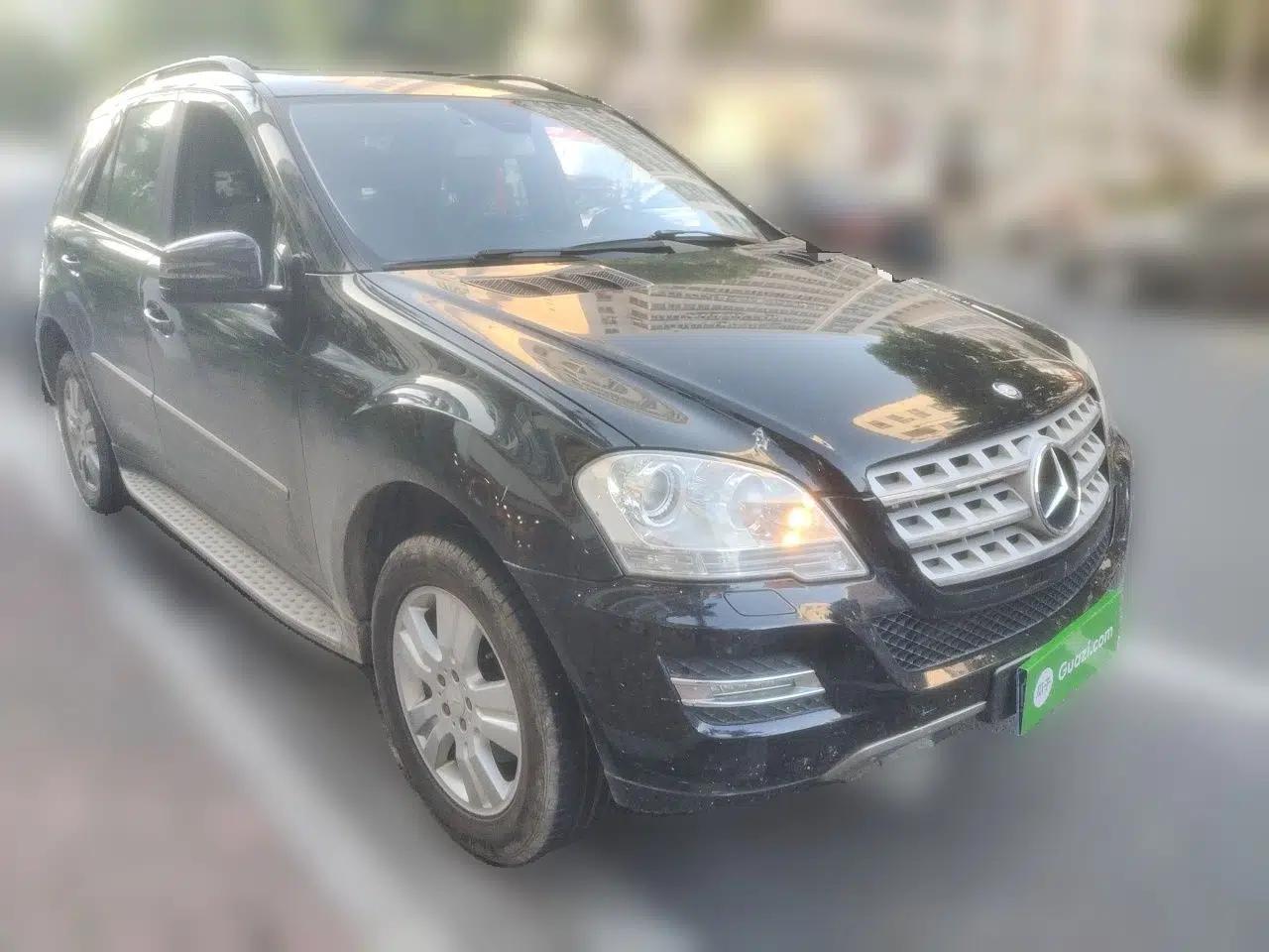 Mercedes-Benz M-Class 2010 ML 300 4MATIC — миниатюра 3