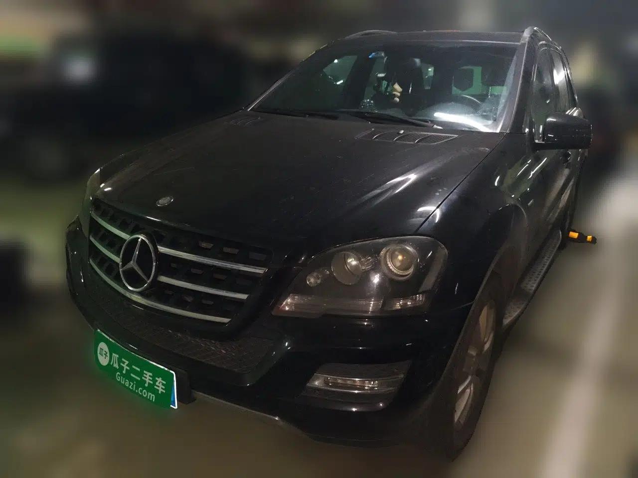 Mercedes-Benz M-Class 2010 ML 350 4MATIC Luxury Special Edition — миниатюра 1