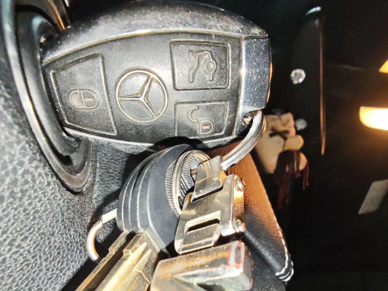 Mercedes-Benz M-Class 2010 ML 350 4MATIC Luxury Special Edition — миниатюра 9